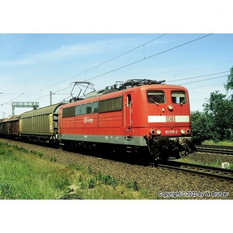 Locomotiva elettrica cingolo 1 BR 151 di DB Cargo