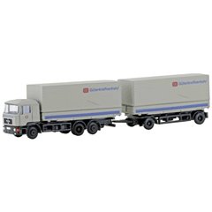 N Camion modello MAN F90 treno a 3 assi con rimorchio a passo variabile DB per il trasporto di