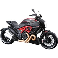 Ducati Diavel Carbon 1:12 Motomodello