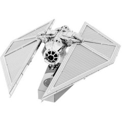 Star Wars Tie Striker Kit di metallo